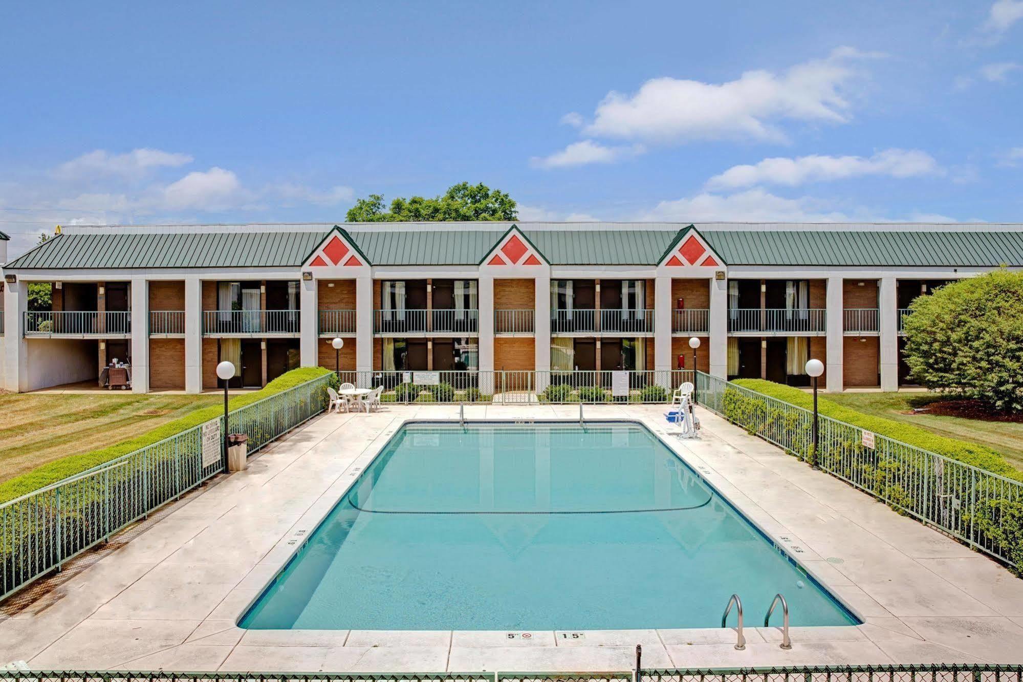 Days Inn Lake Norman كورنيليوس المظهر الخارجي الصورة